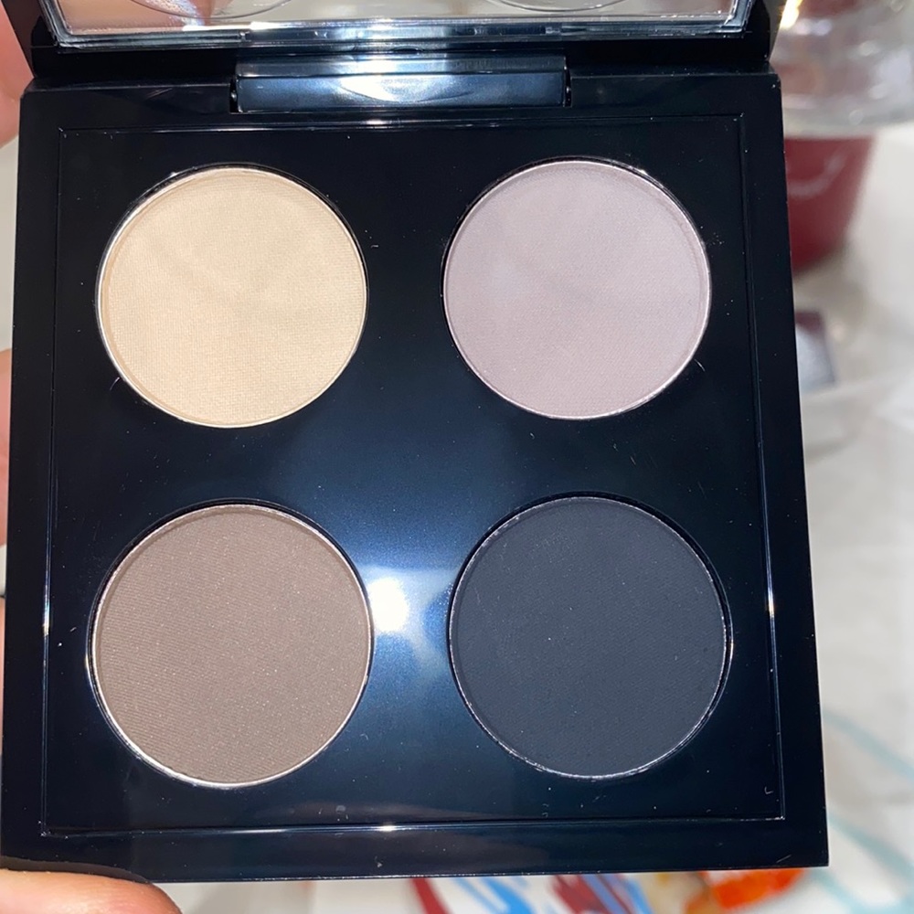 MAC matte shadow palette